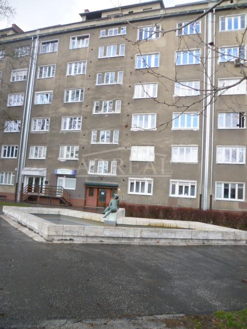 Nájom 2izbový, zariadený byt, Karadžičova ul. Bratislava-Ružinov, NIVY